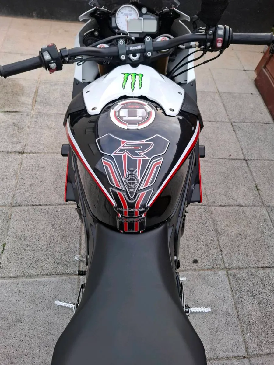 BMW S1000RR - Image 4