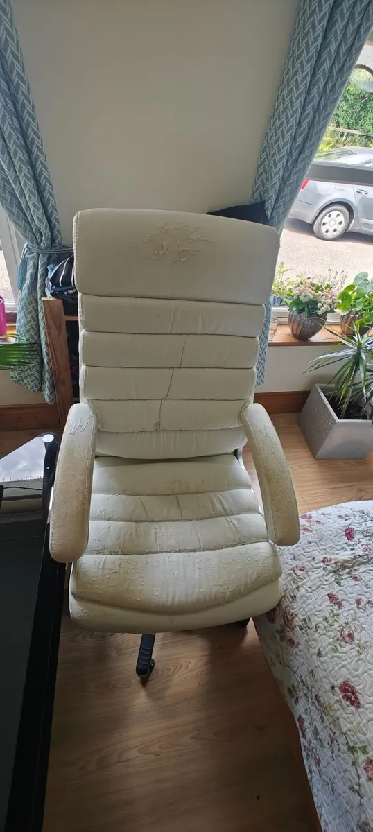 Office chair - Image 4