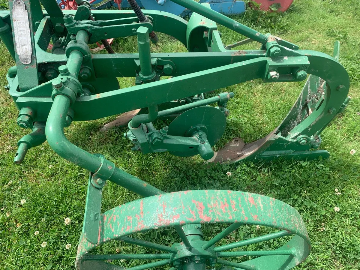 Pierce 2 furrow plough with depth wheel - Image 3