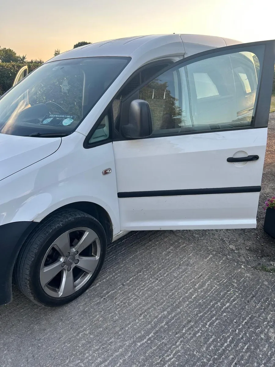 Vw caddy - Image 2