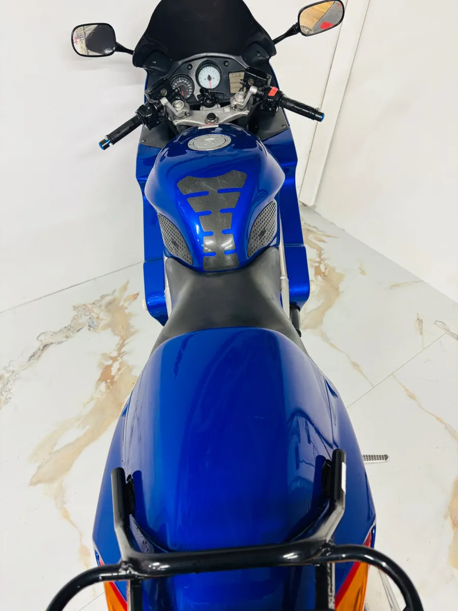 Honda vfr800 nationwide delivery available - Image 3