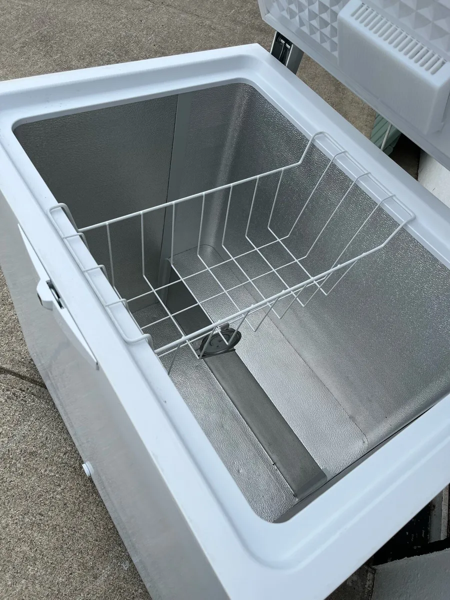 Chest freezer - Image 2