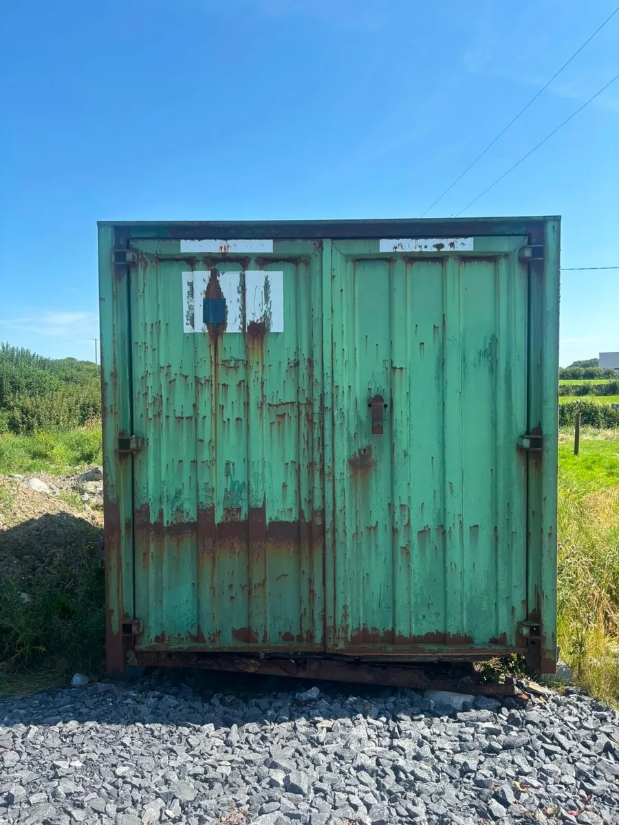 Storage Container - Free to take away - Image 1
