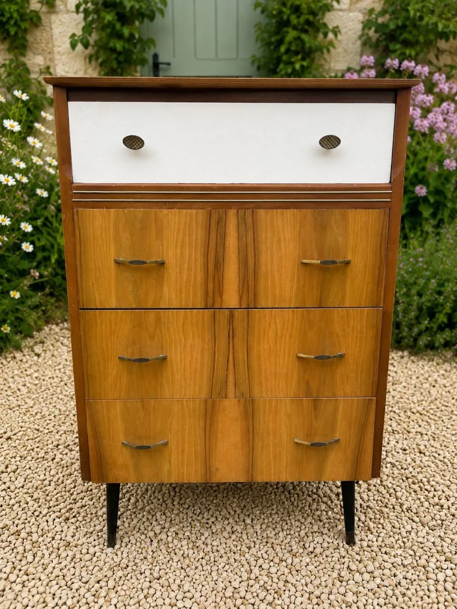 Vintage Mid-Century Chest of Drawers / Tallboy