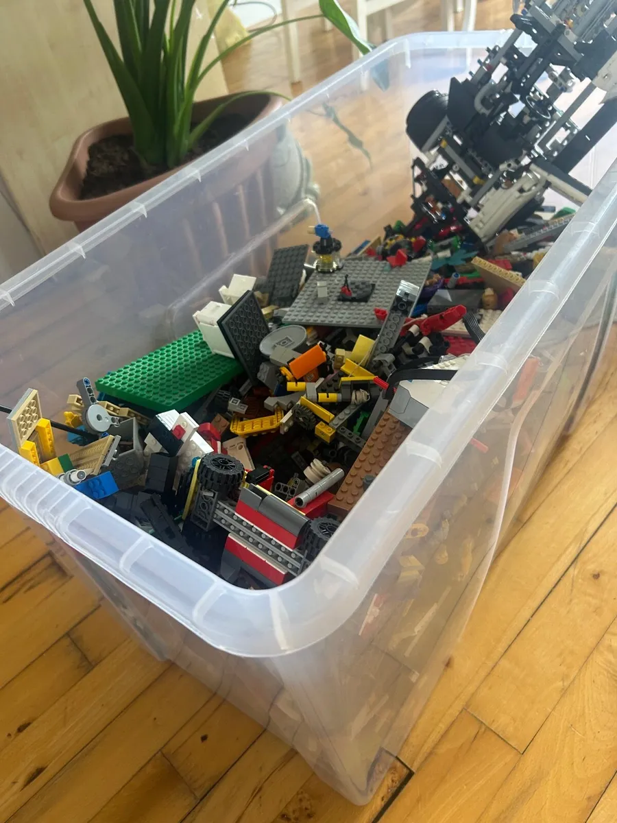 Lego by piece - Image 1