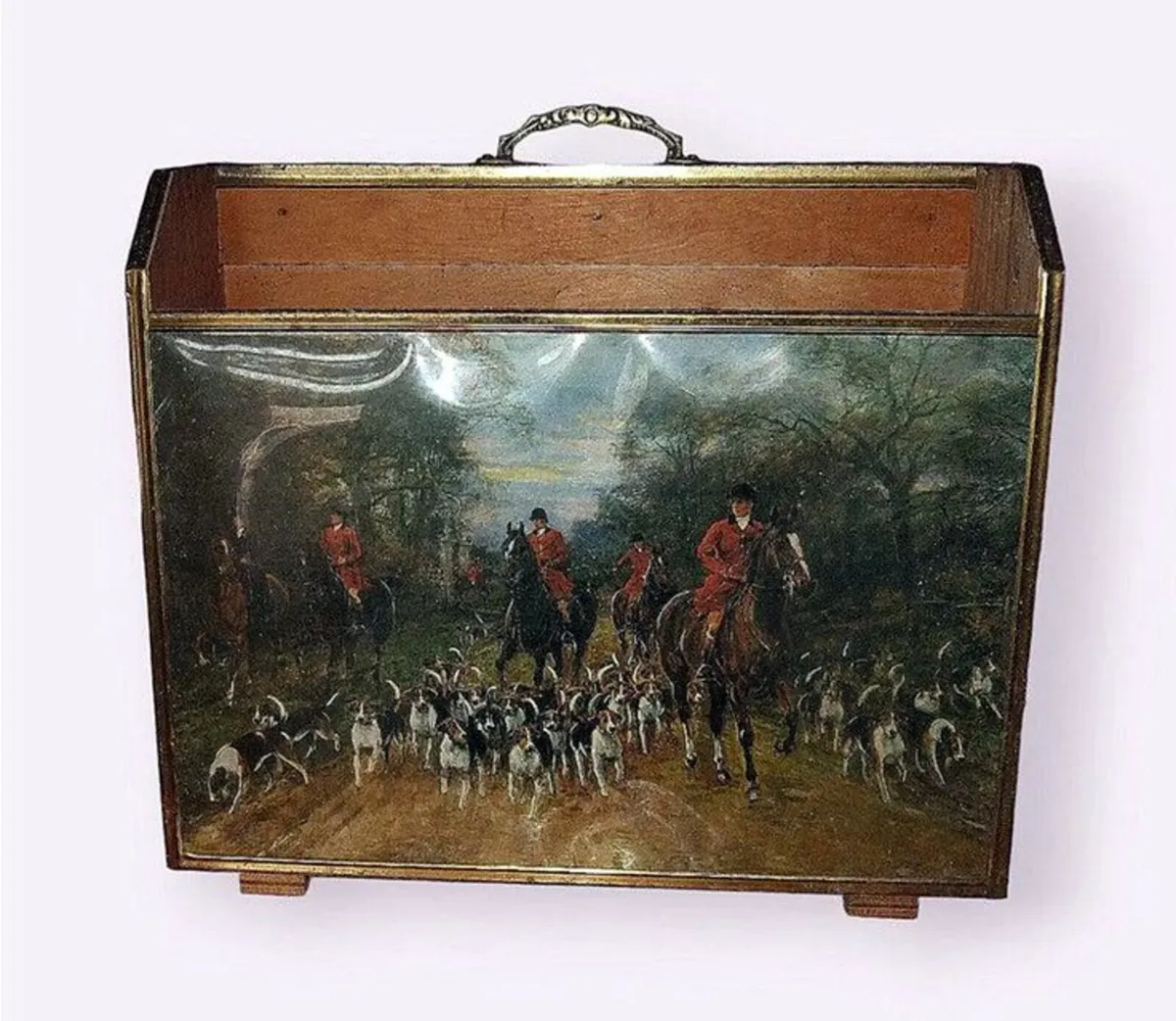 Vintage Wooden 'Hunting Scene' Magazine Rack - Image 3