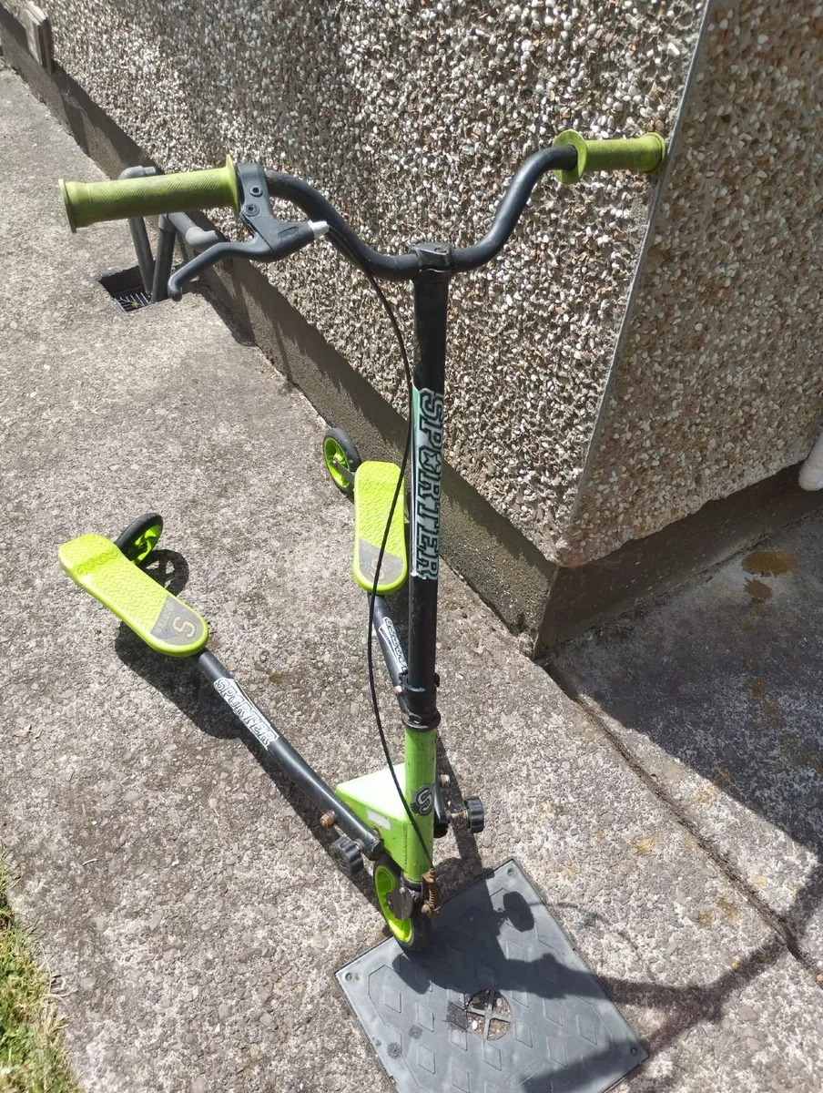 3-Wheel Swing Scooter - Image 2