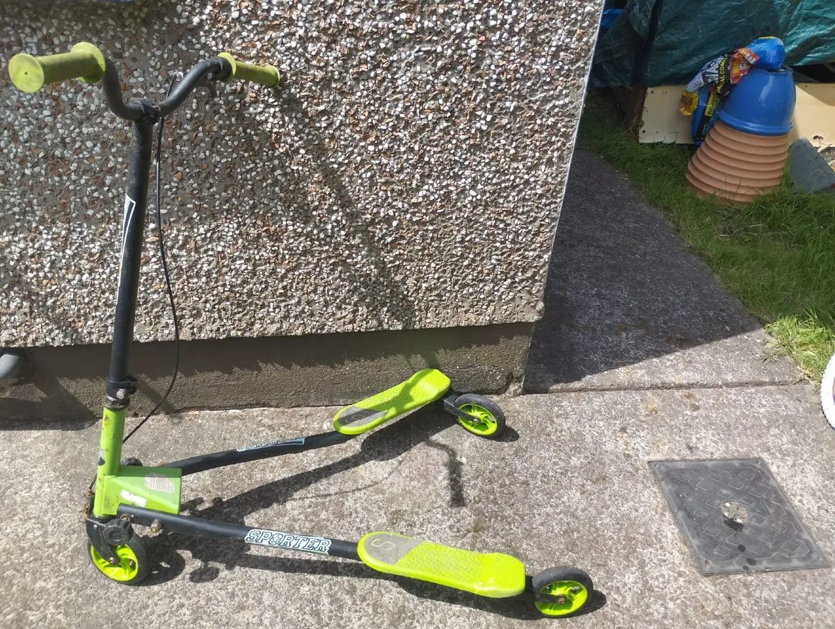 3-Wheel Swing Scooter - Image 4