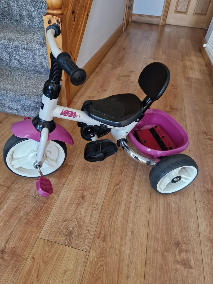 Child tricycle - Image 2