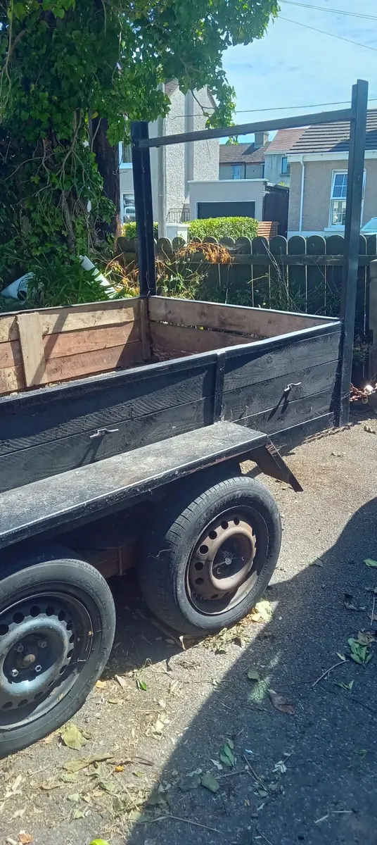 Trailer - Image 1
