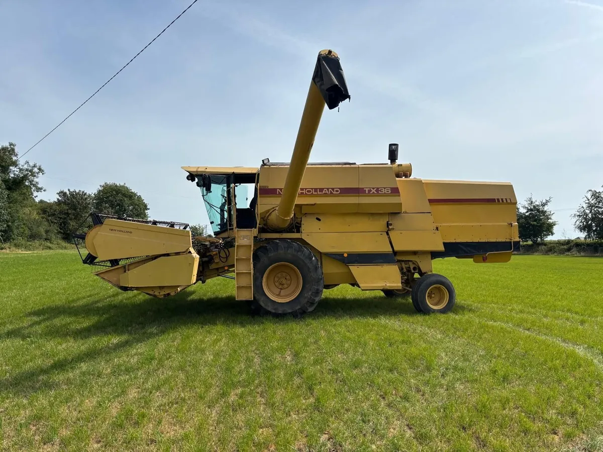 Combine harvester - Image 4