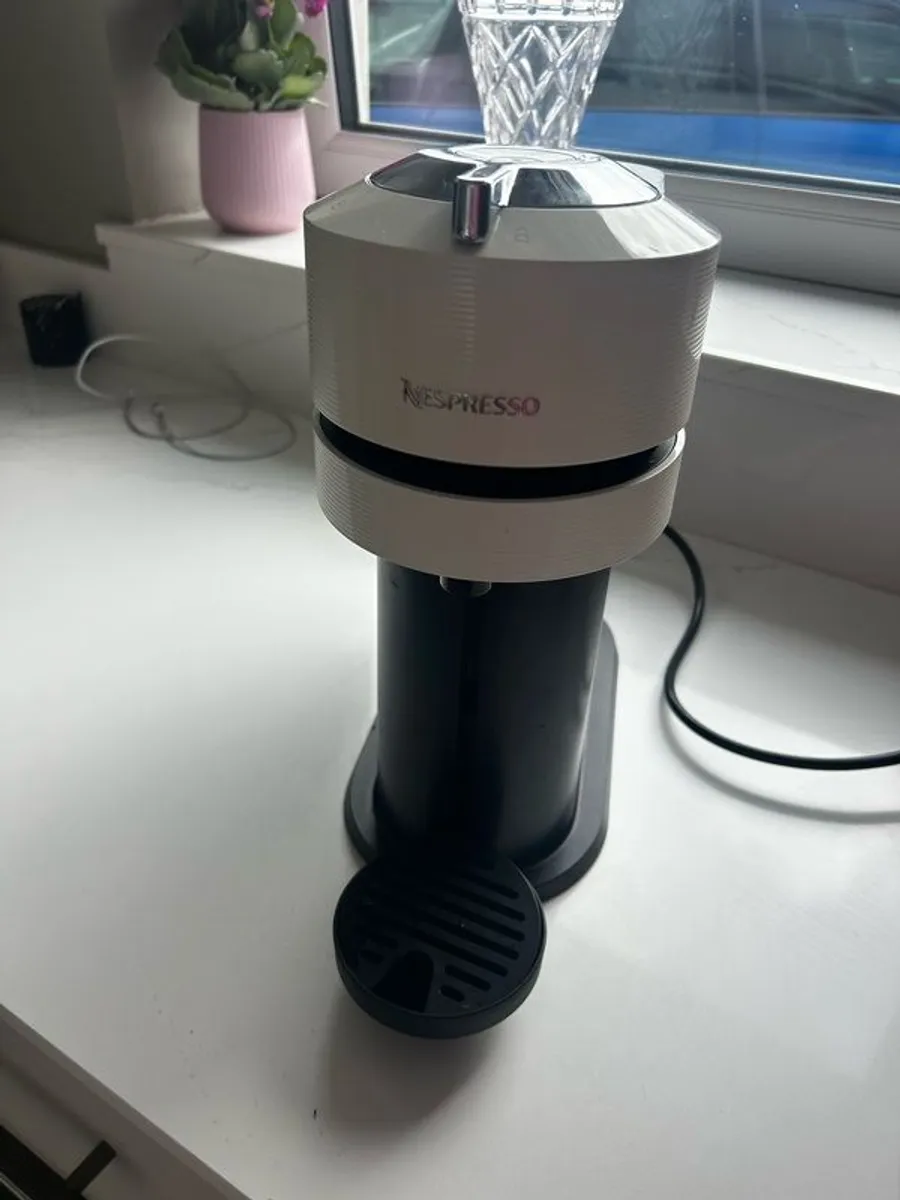 Nespresso next vertuo pods & milk frother - Image 4