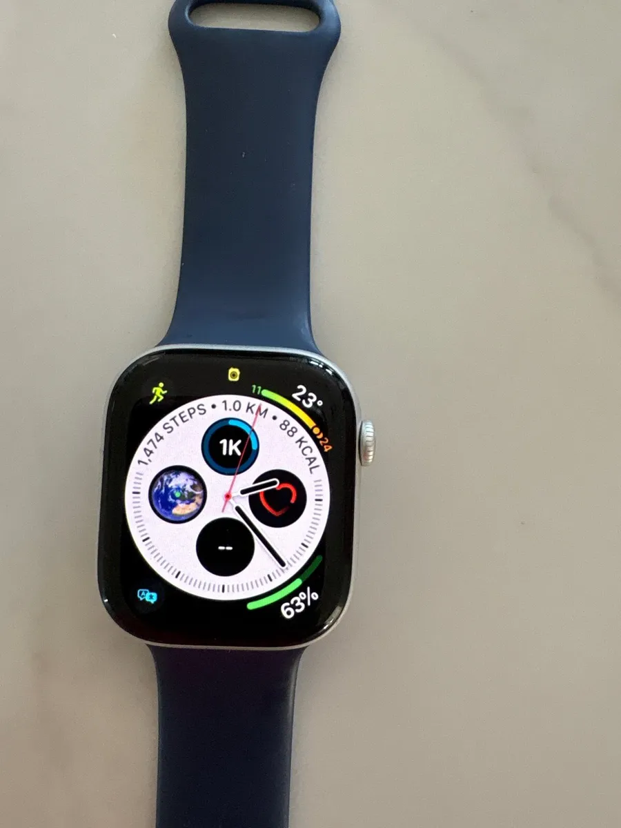 Apple Watch series 10 - Image 4