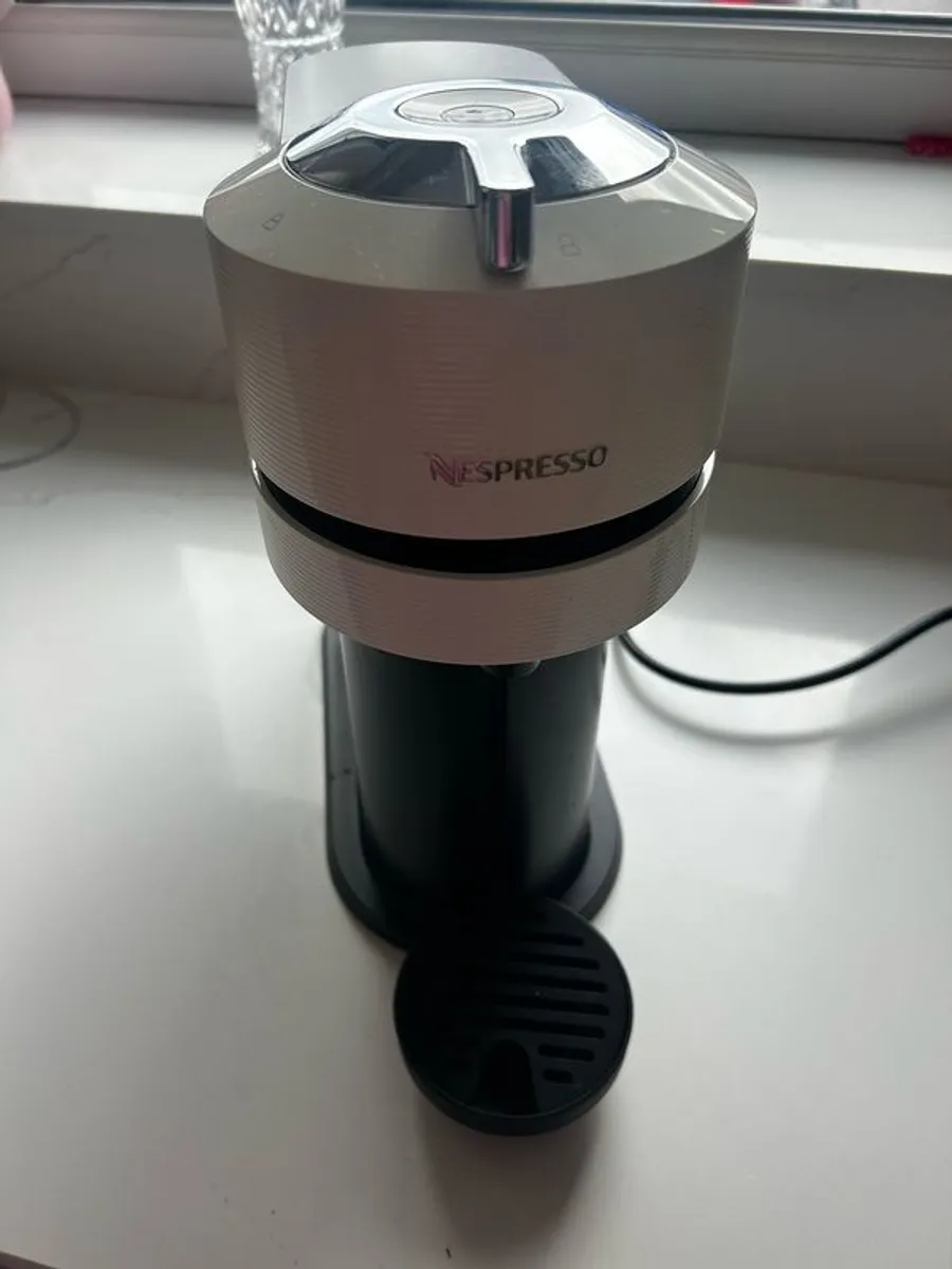 Nespresso next vertuo pods & milk frother - Image 1