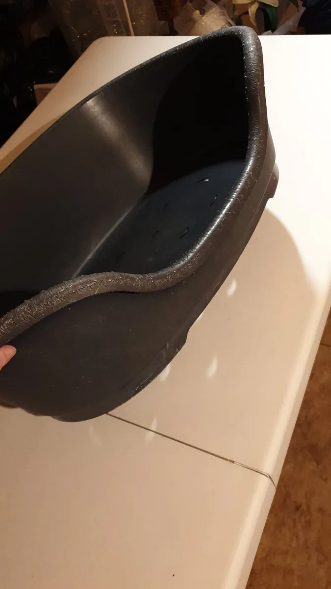 Navy plastic dog bed - Image 1