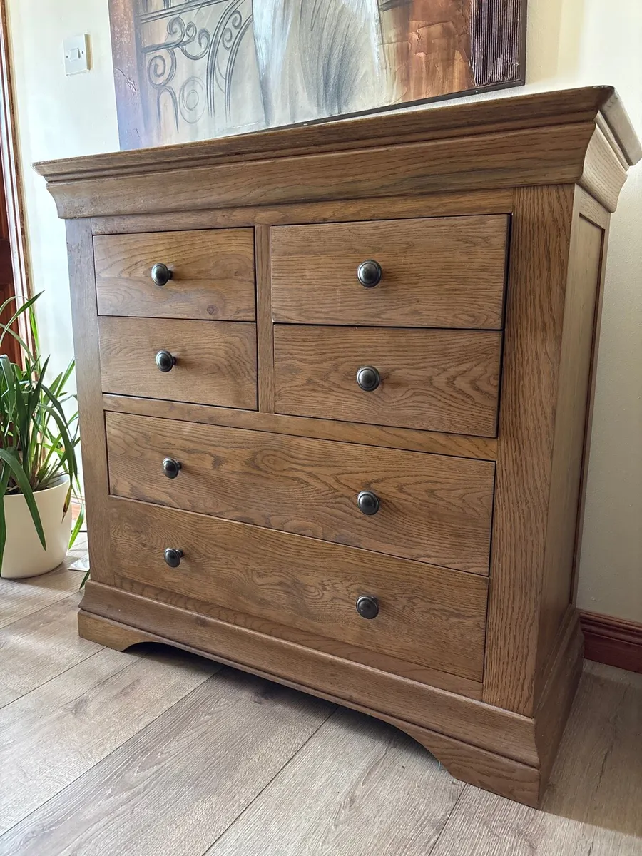 Chest of drawers - Image 1