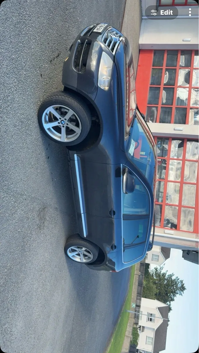 Vw Touareg just tested for 1 year. - Image 1
