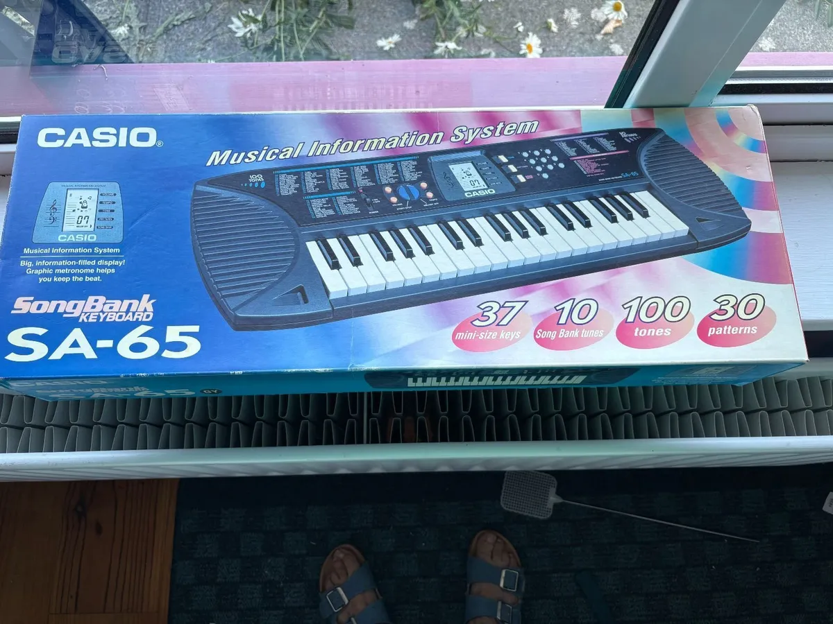 Casio keyboard - Image 2