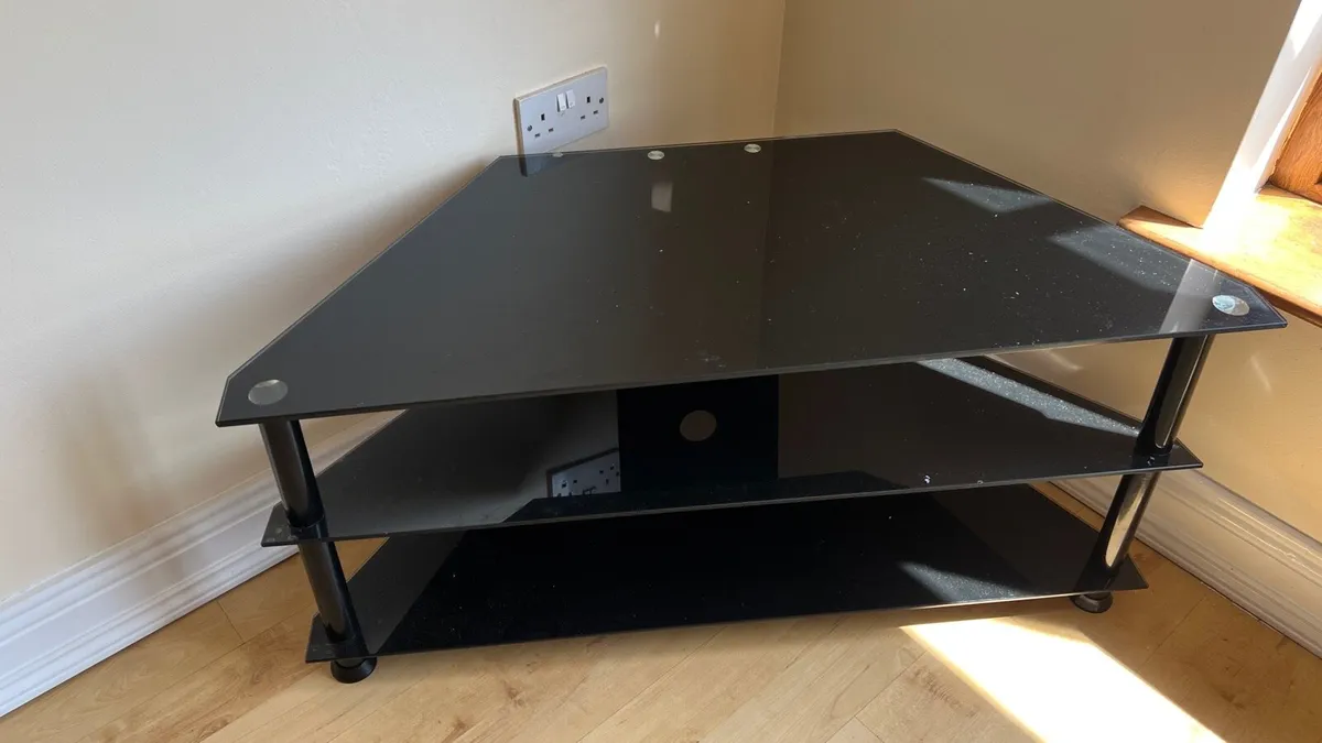Corner Tv unit - Image 2