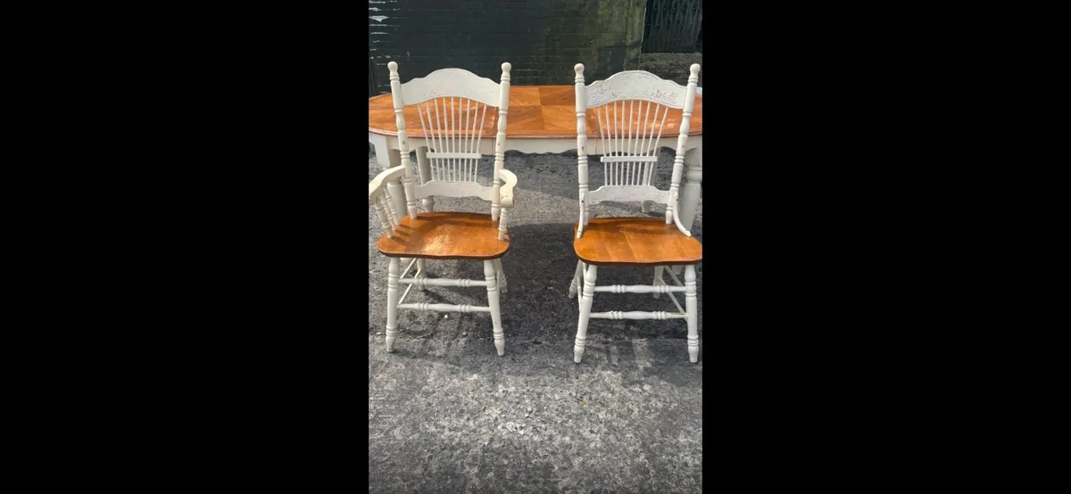 Solid Oak Country Syle Table and 6 chairs - Image 1