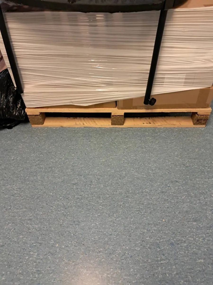 Brand New Commercial Carpet Tiles – 144m2 -Grey. - Image 2