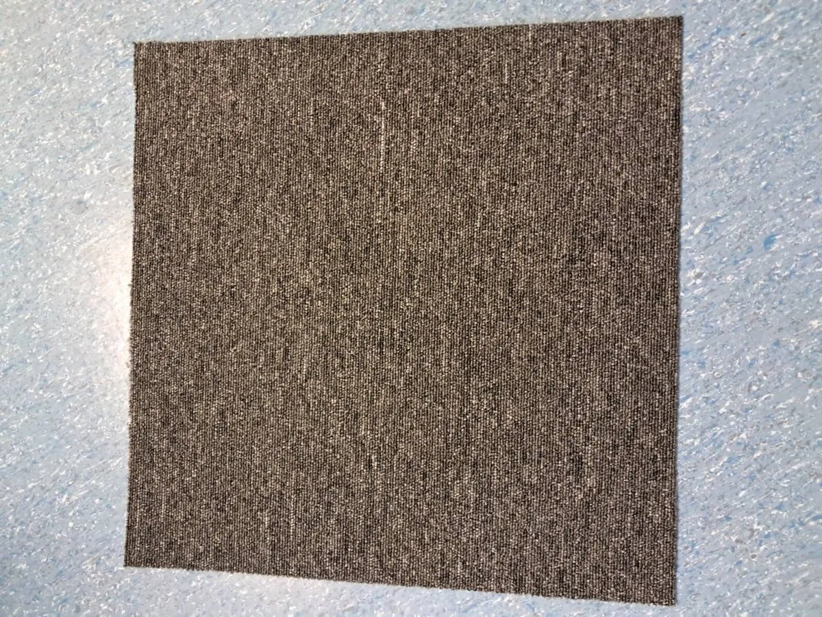 Brand New Commercial Carpet Tiles – 144m2 -Grey. - Image 4