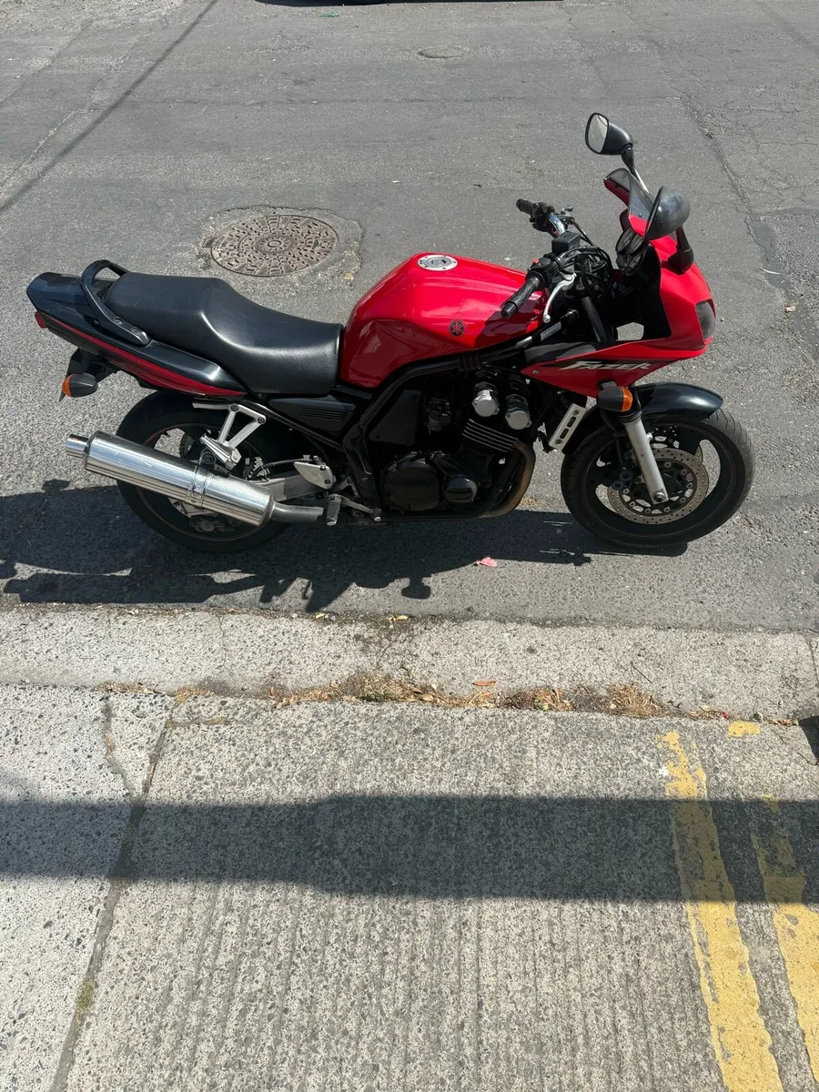 2003 Yamaha FZS 600 Fazer -  Perfect Condition - Image 3