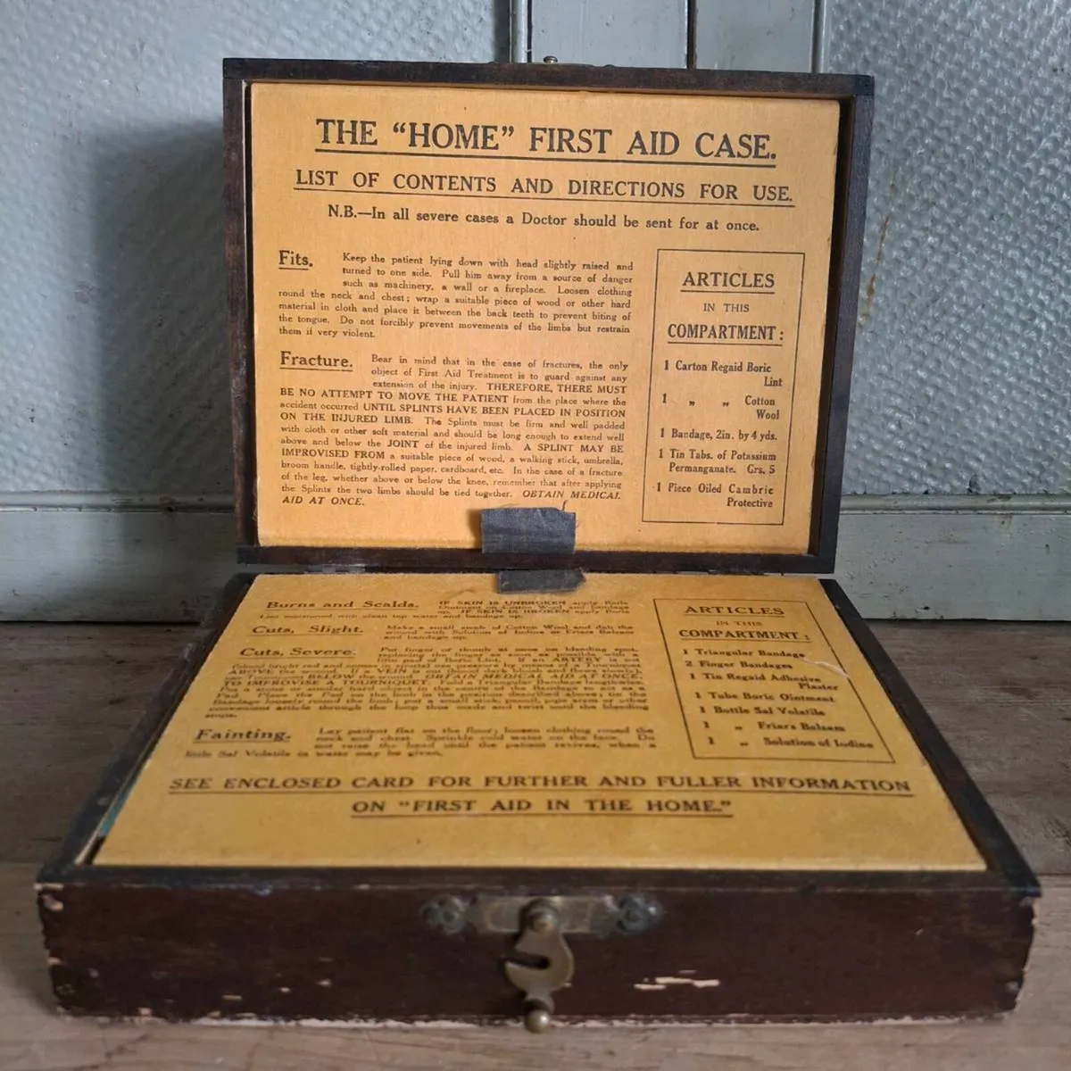 1930s Boots First Aid Kit - Image 3