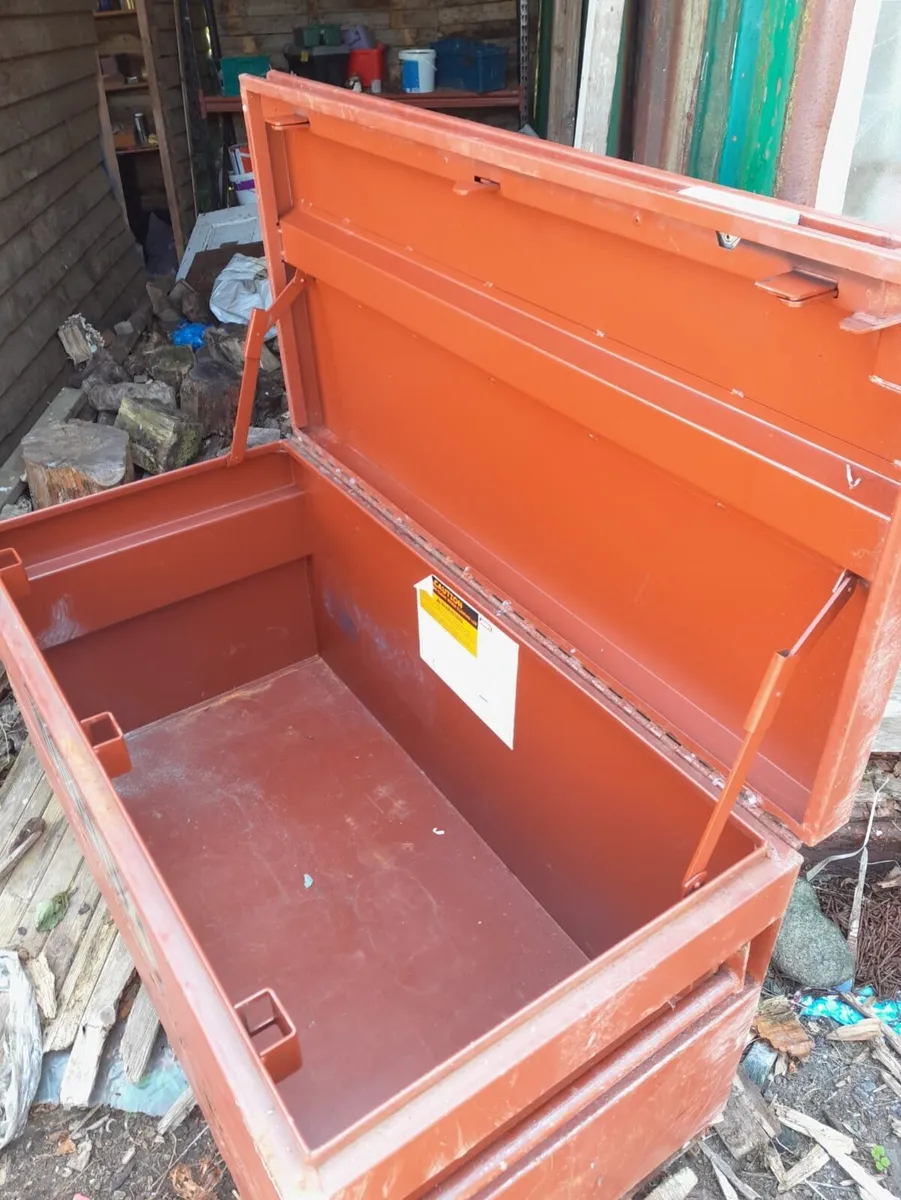 Jobox 1-654990 Heavy Duty Steel Chest - Image 2