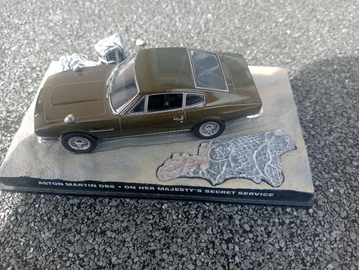 James Bond model cars - Image 4
