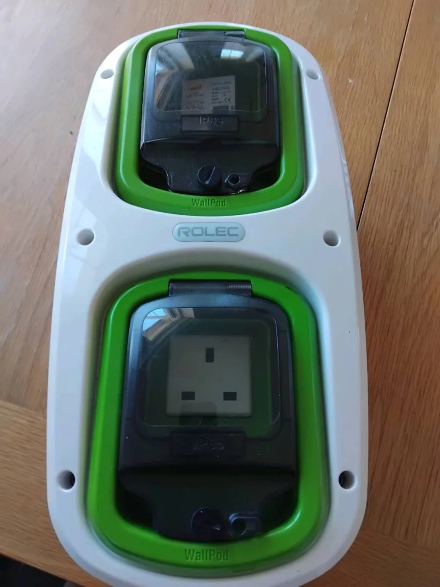 Rolec wall pod EV Charger Socket