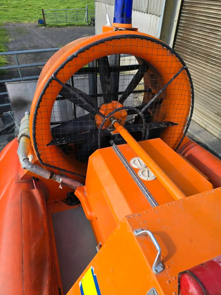 Hovercraft - Image 3