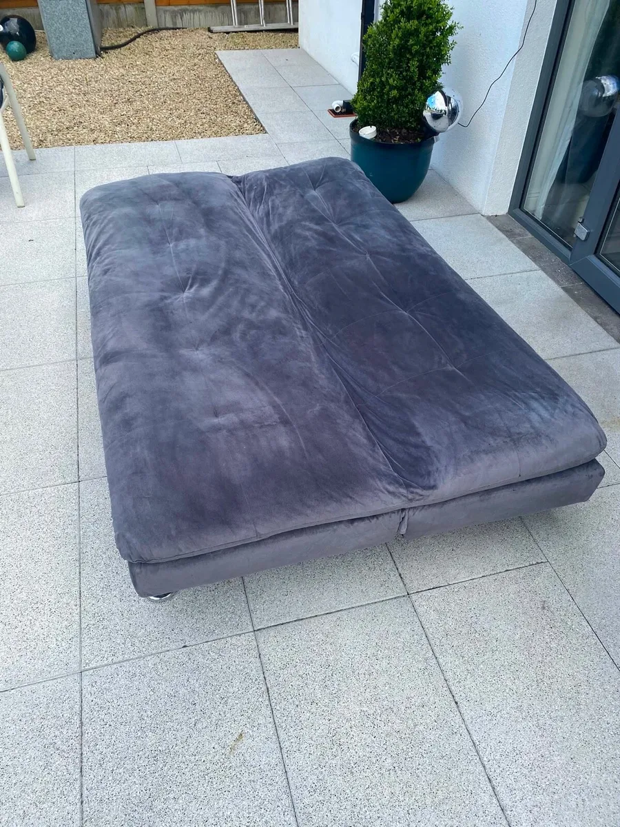 Sofa bed/ couch fold out bed - Image 3