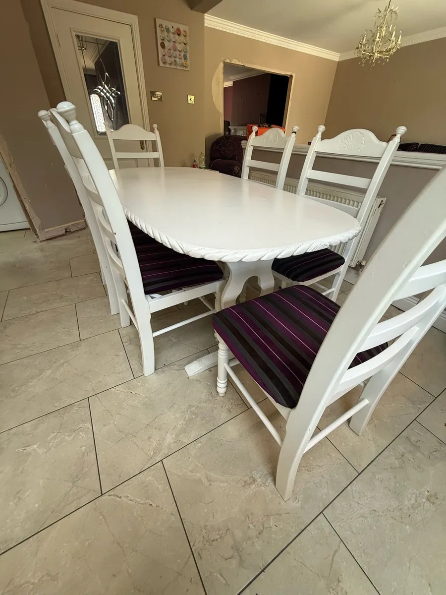 Hand painted Solid oak Kitchen table & 6 Chairs - Image 4