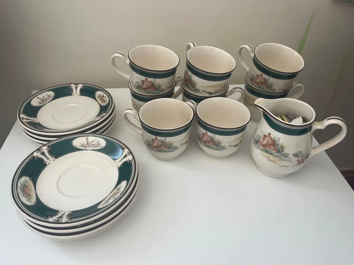 Keltcraft cups and saucers. - Image 1