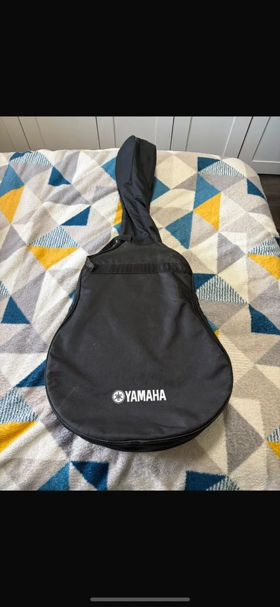 Yamaha guitar - Image 1