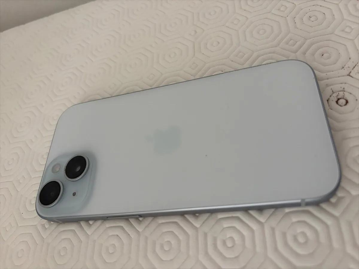 iPhone 15 mint condition 128Gb - Image 2