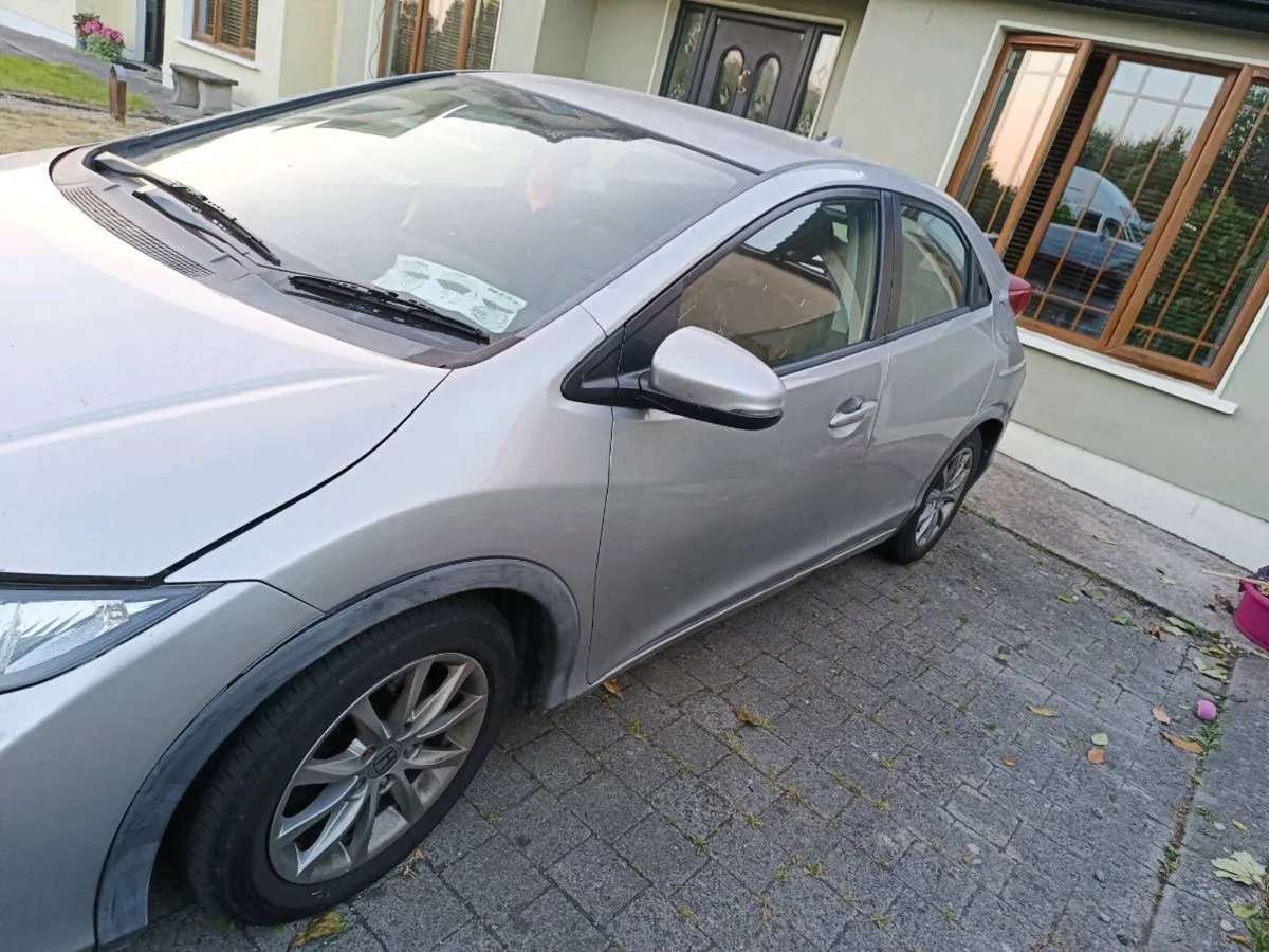 Honda civic spares or repairs - Image 2