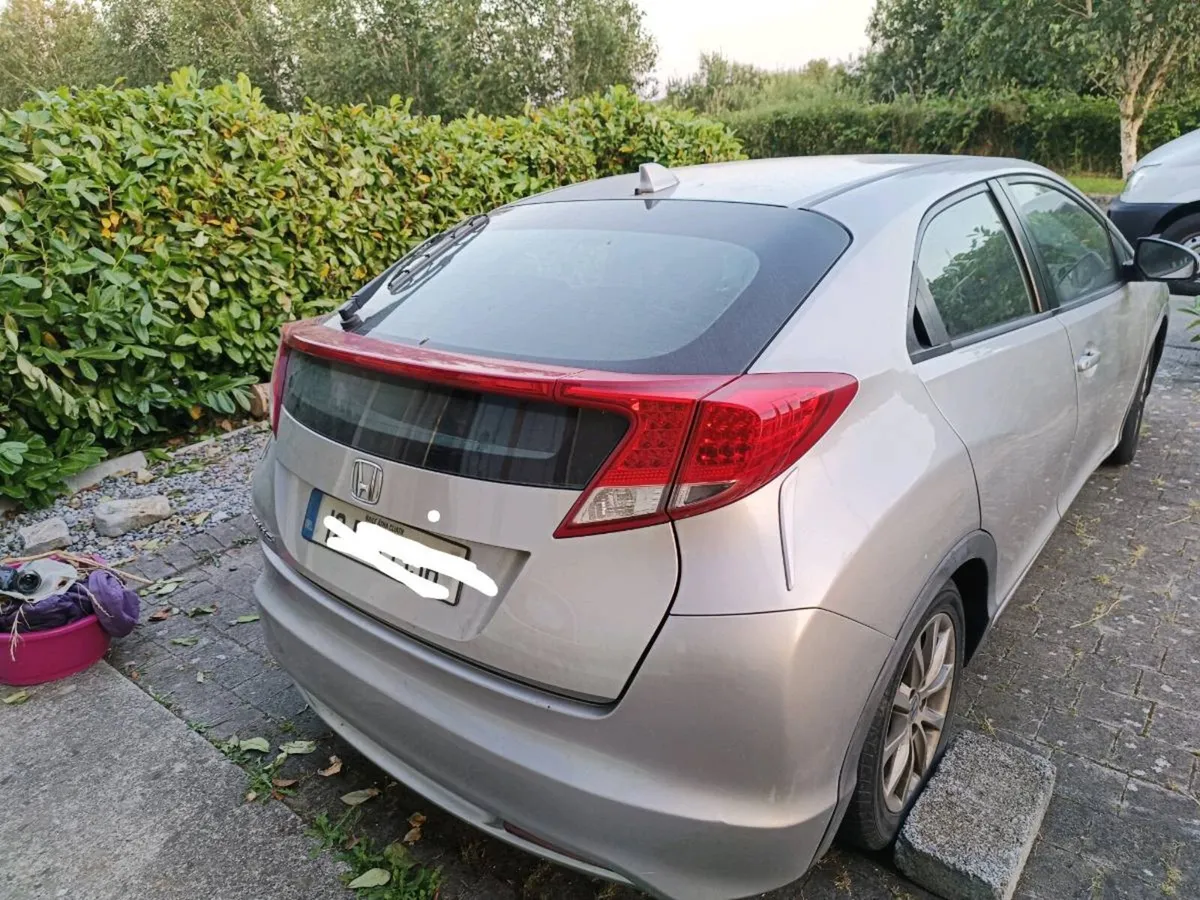 Honda civic spares or repairs - Image 3