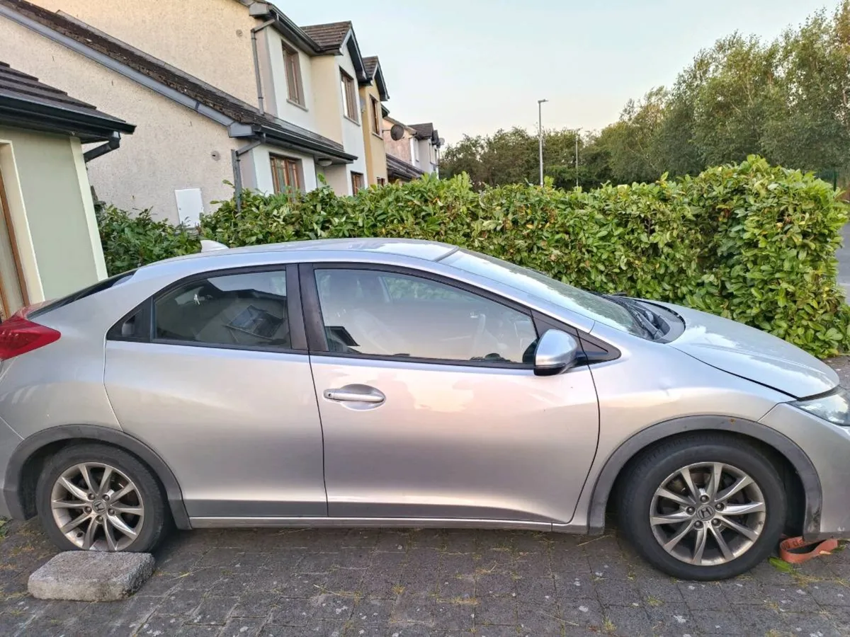 Honda civic spares or repairs - Image 4