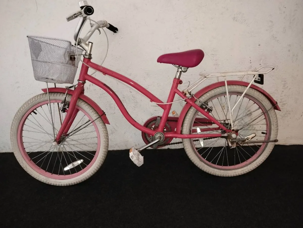Girls 20inch bike - Image 2