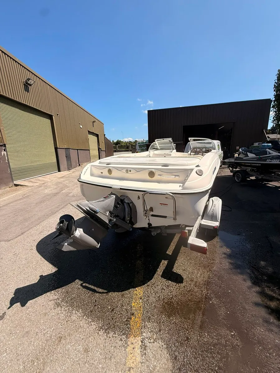 Boat   *****NEEDS ENGINE****** - Image 4