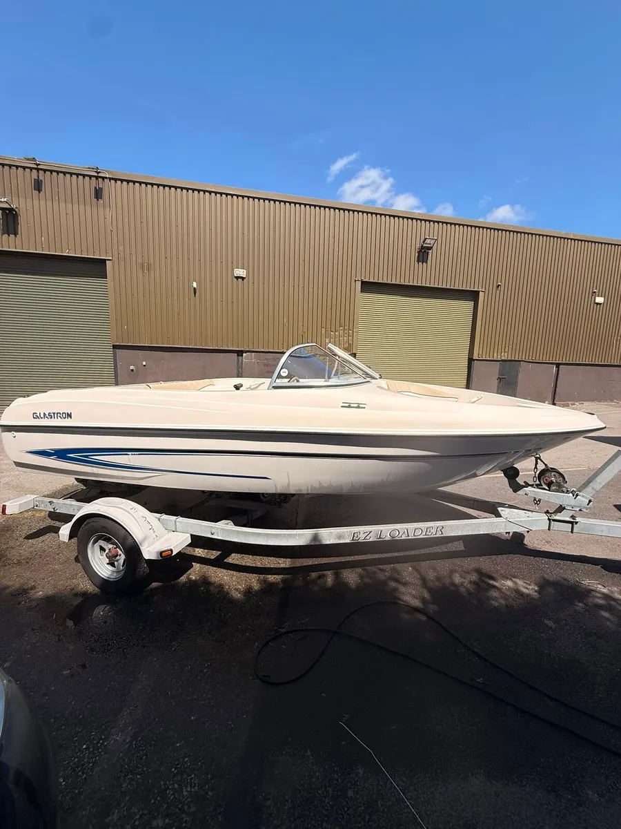 Boat   *****NEEDS ENGINE****** - Image 3