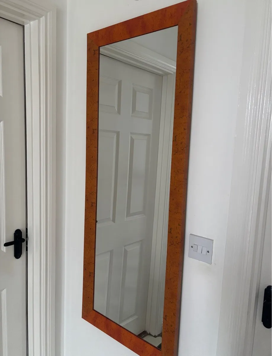 Mirror - Image 1