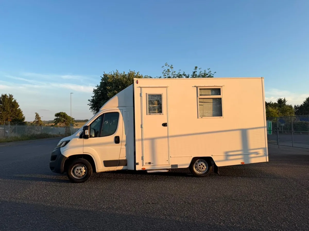 Peugeot Boxer 2015 ideal for camper conversion - Image 2