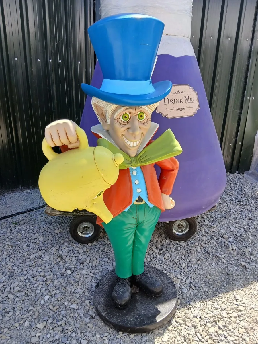 Alice in Wonderland props / prop / Mad Hatter - Image 4