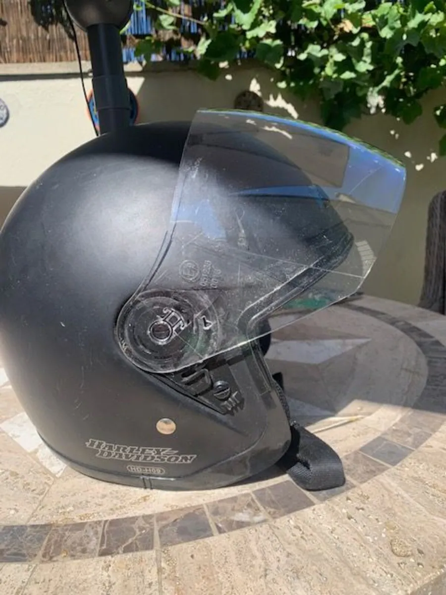 Motorcycle Helmet - Image 3