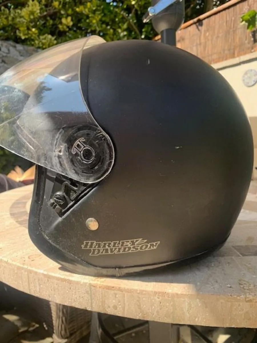 Motorcycle Helmet - Image 4