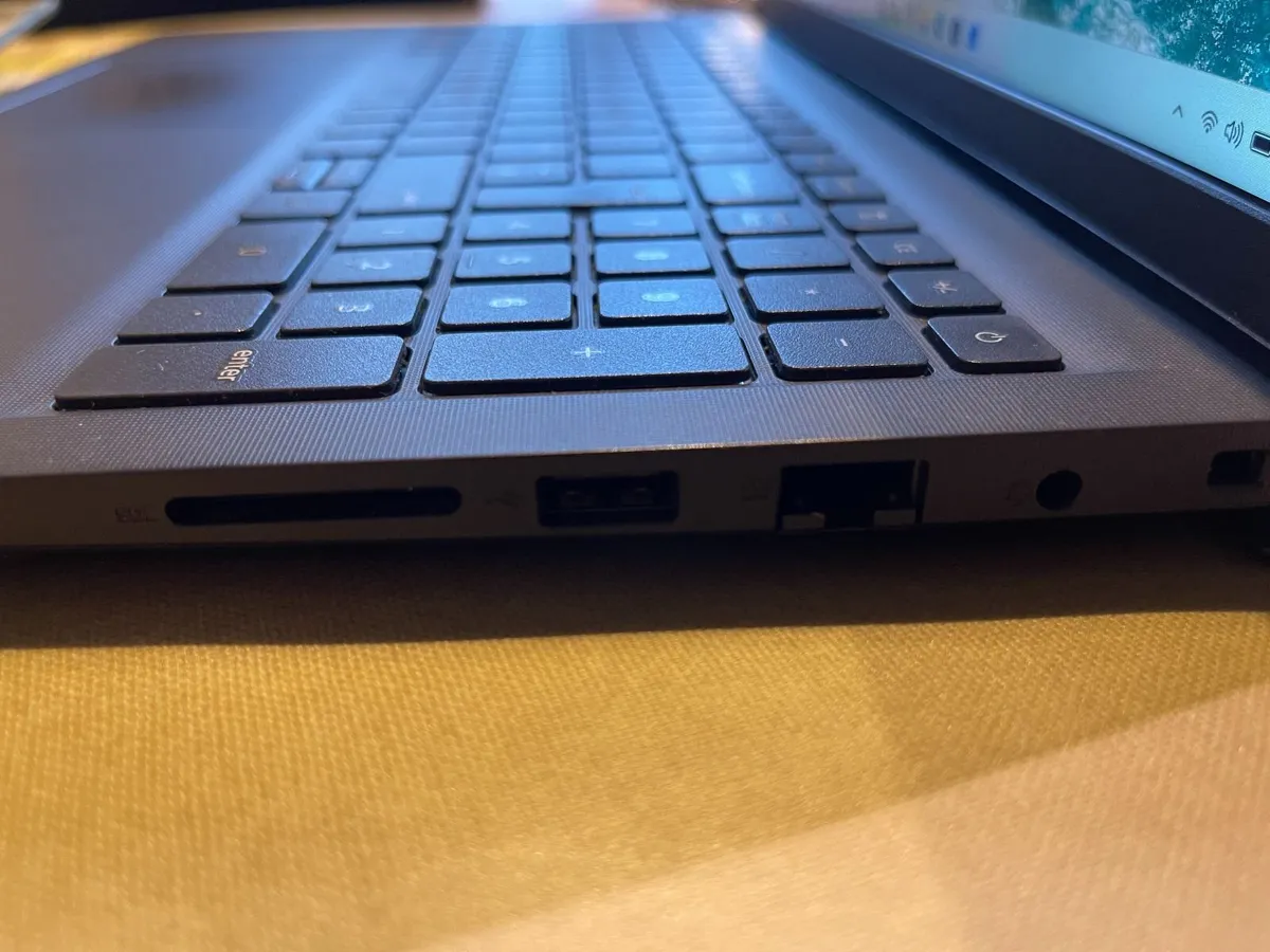 Dell Vostro 3520 - i5(12th)-16GB-2xSSD - Image 3