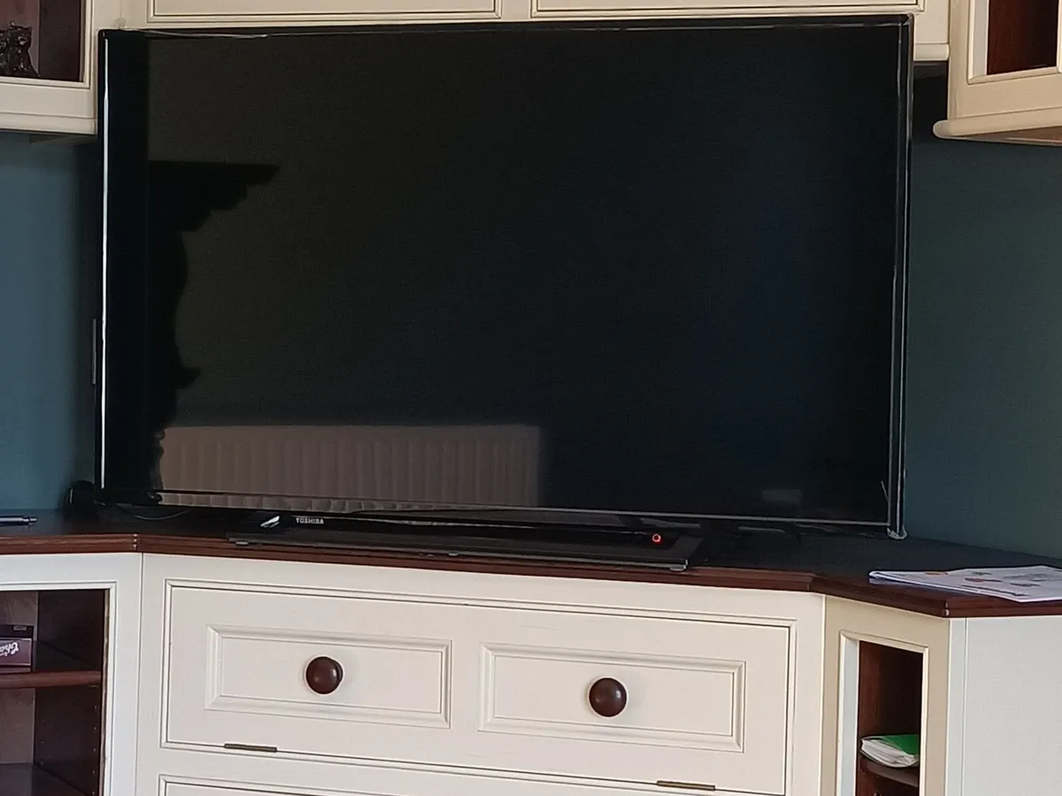 TV - Image 1